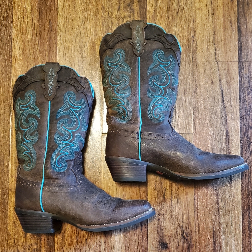 SOLD ~ Justin Boots Women's Size 8B